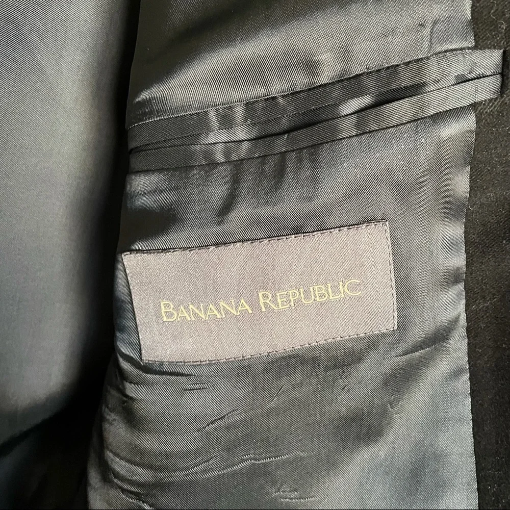 Banana Republic Men’s Black Long sleeves Velvet Blazer Size L/Long